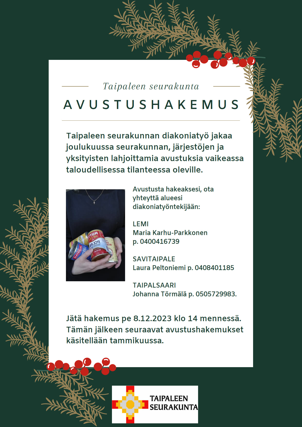 vihreä pohja ja havuja